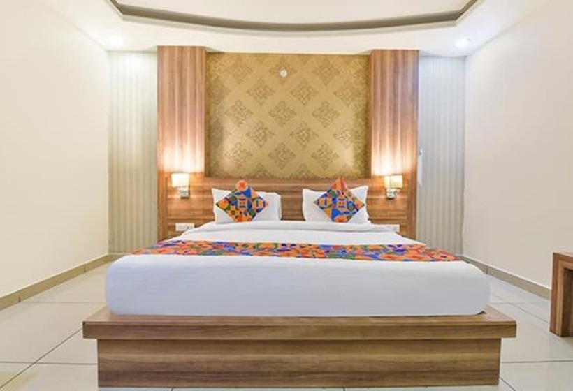 Fabhotel Signature Inn