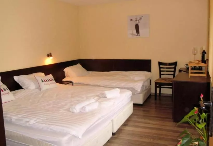 ペンション Deers