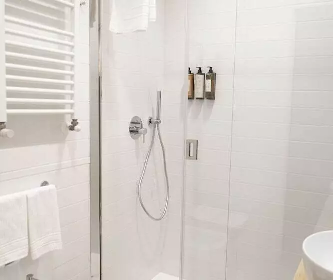 پانسیون Domus Vitra
