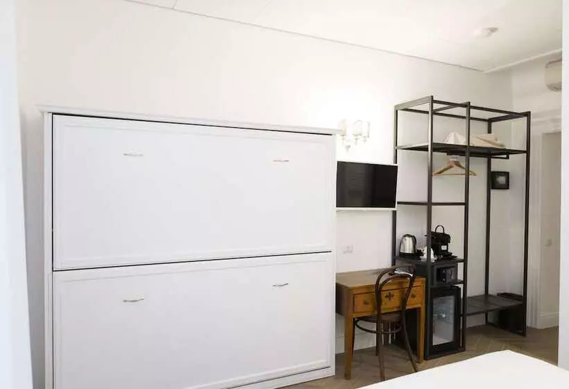 پانسیون Domus Vitra