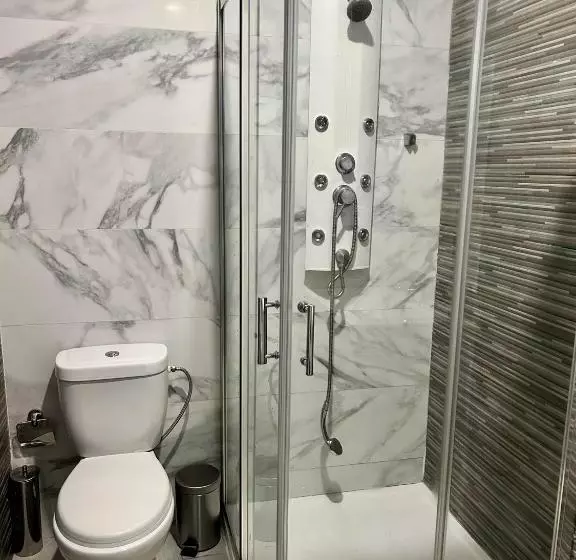 پانسیون Moreira Family