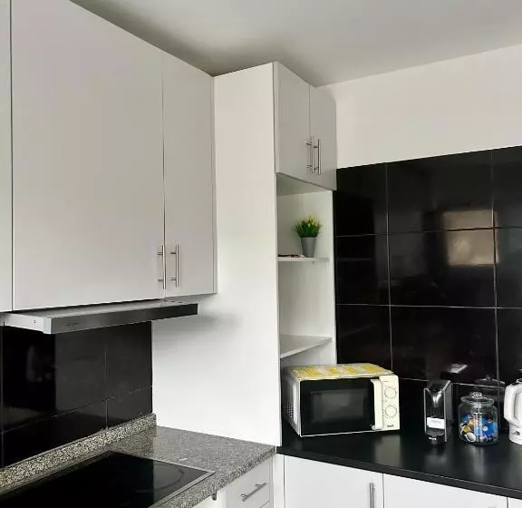 پانسیون Moreira Family