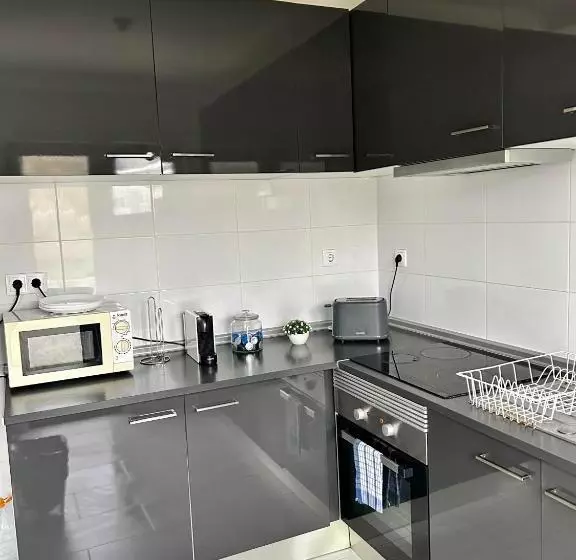 پانسیون Moreira Family