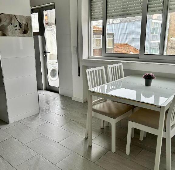 پانسیون Moreira Family