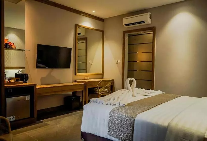 Tabebuya Resto & Resort