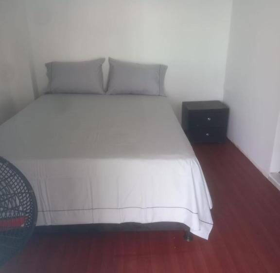 הוסטל Alojamiento Playa Blanca Barú. Inhousecaribe