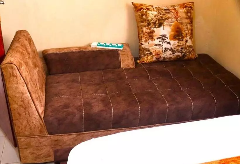 تختخواب و صبحانه Two Bedroom Mombasa