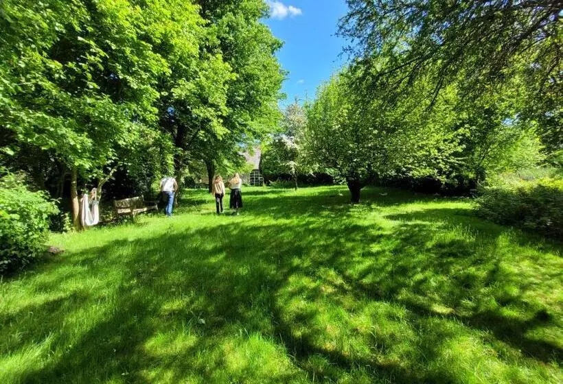 ベッドアンドブレックファースト O Fil De L Eau