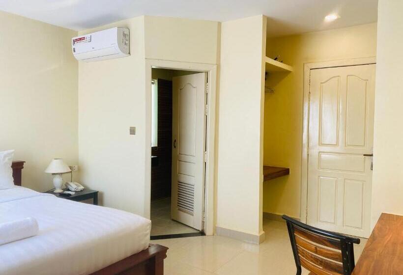 فندق Ananphada Boutique