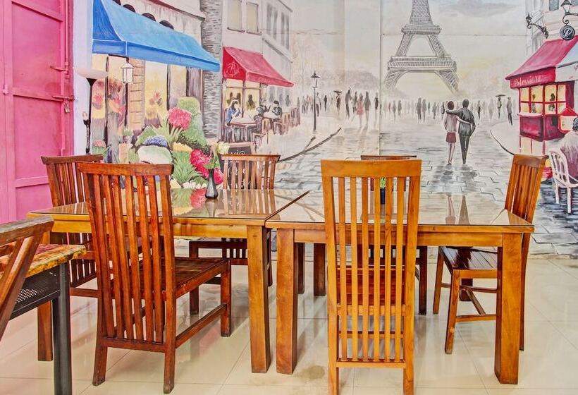 فندق Capital O 93361 Dynasty Inn Syariah