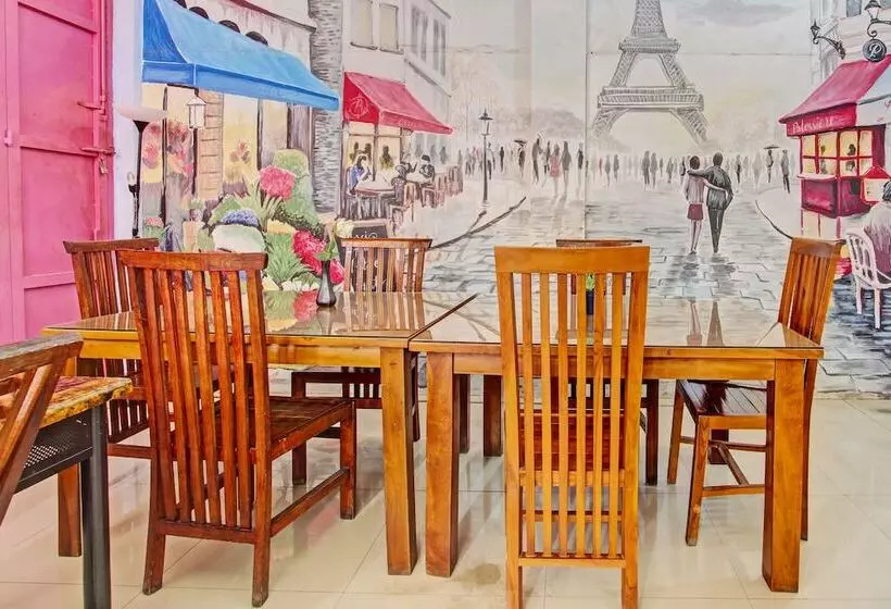 Hotelli Capital O 93361 Dynasty Inn Syariah