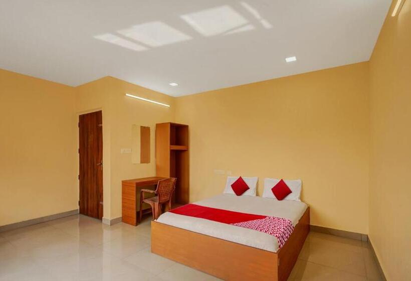 Hotel Collection O Palm Inn Ac Tourist Home