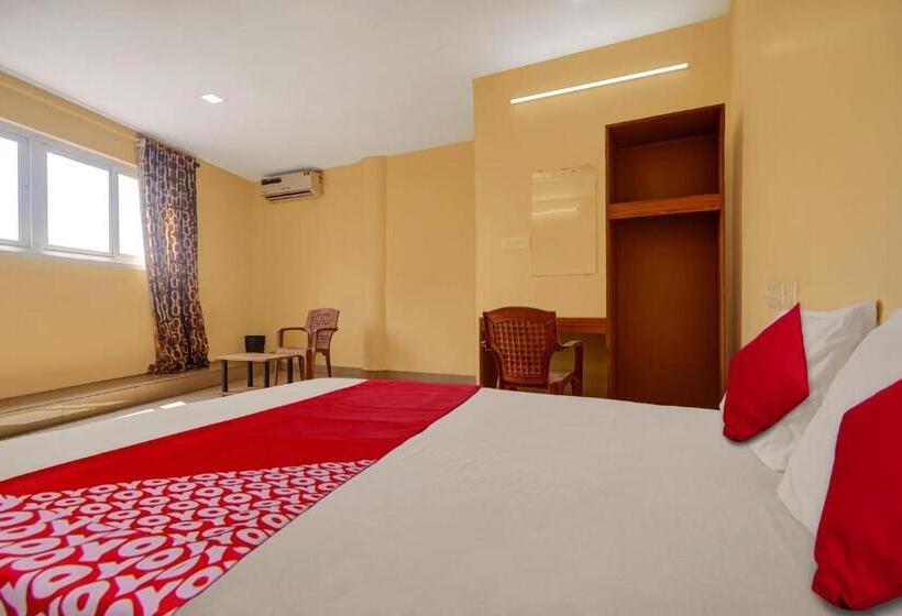 Hotel Collection O Palm Inn Ac Tourist Home