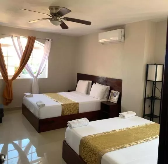 Flaminghouseandhotel Cayes