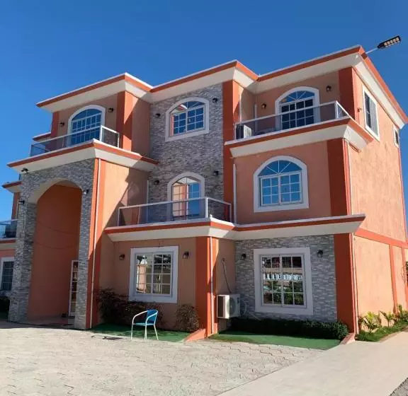 Flaminghouseandhotel Cayes