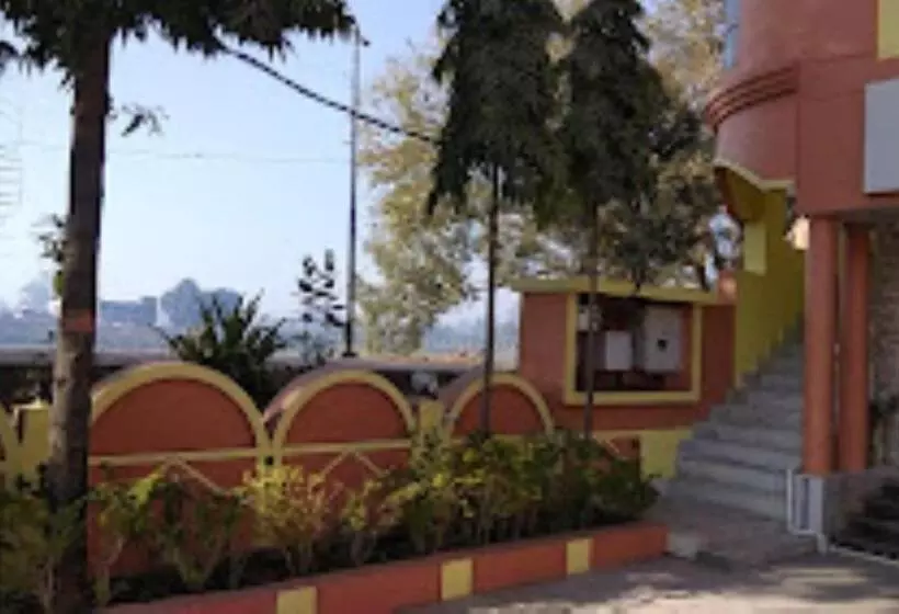 ホテル Govindam