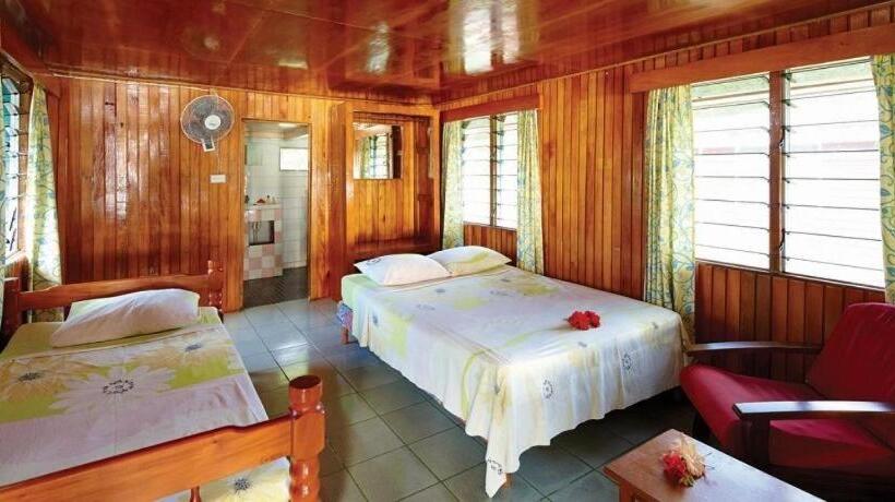 בית מלון כפרי Korovou Eco Lodge