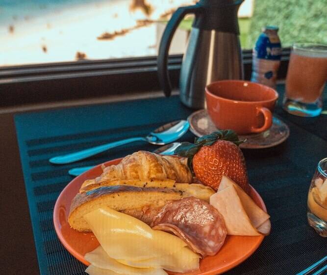 ホテル Marilyn Pousada