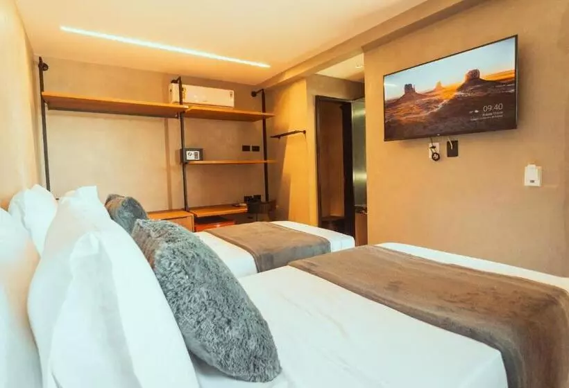 ホテル Marilyn Pousada