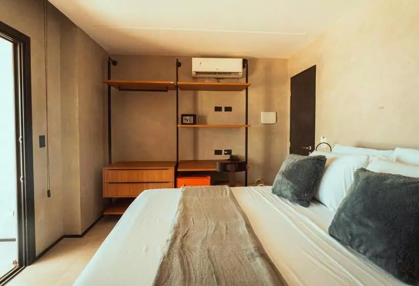 ホテル Marilyn Pousada