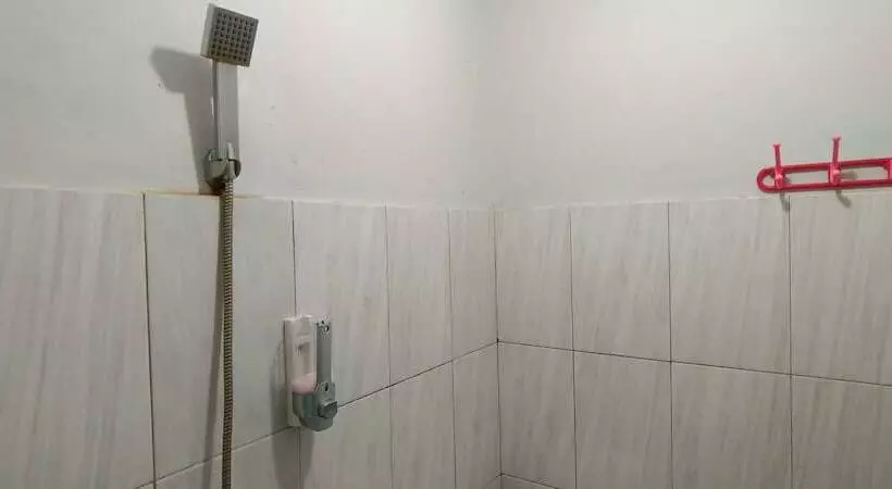 Hotelli Oyo 93400 Pondok Tawing Rumbih