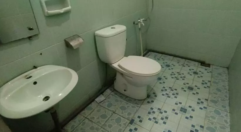 Hotelli Oyo 93400 Pondok Tawing Rumbih