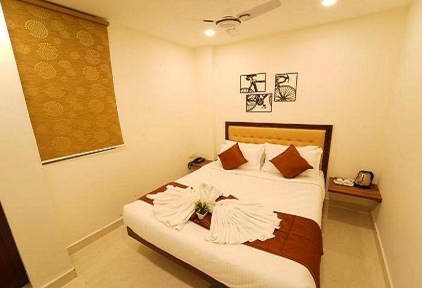 Hotel Sri Vi Ka Residency