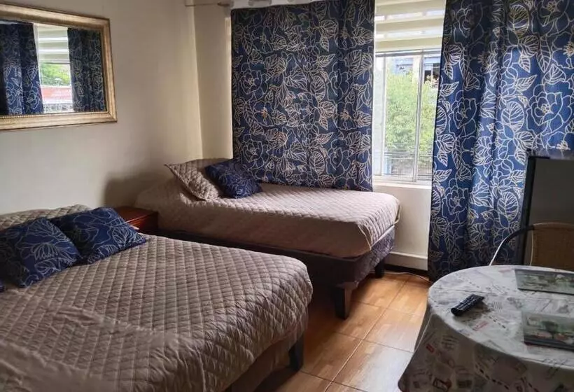 ペンション Hostal Donde Gabriel