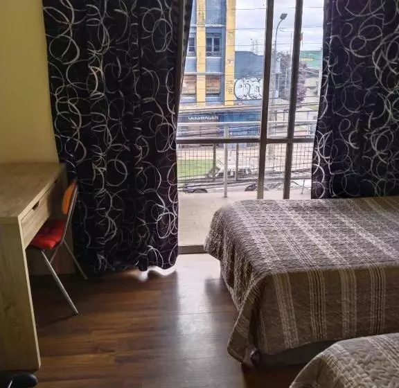 ペンション Hostal Donde Gabriel