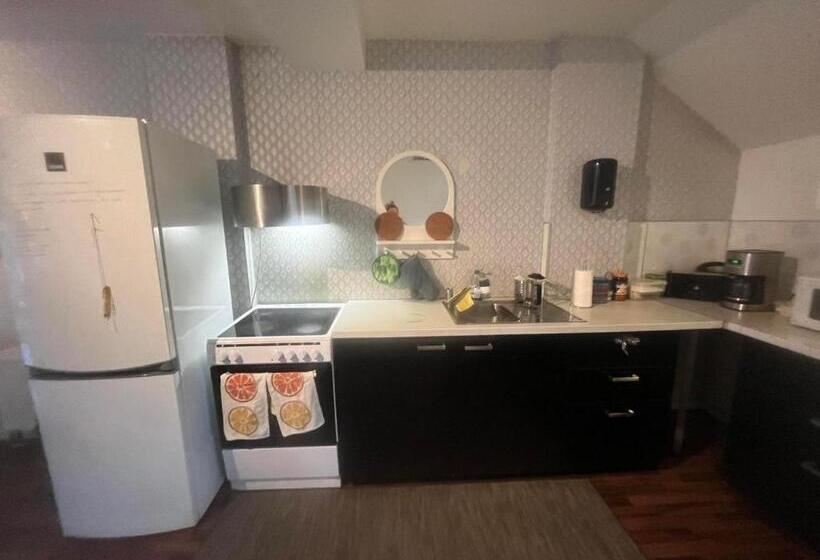 הוסטל Cilla Och Smillas Ab