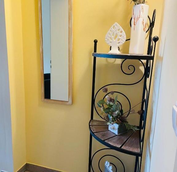 فندق صغير Restaurant Seeblick Direkt Am Schweriner See