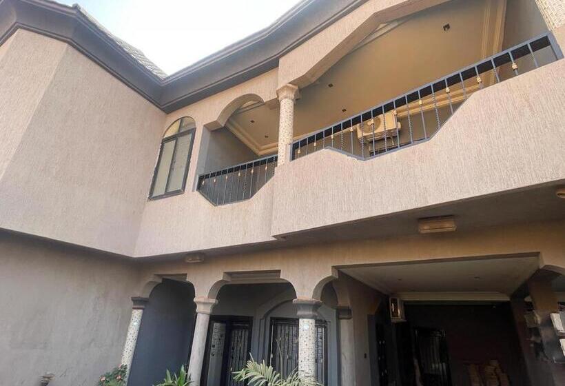 تختخواب و صبحانه Furnished House Of Véranda Groupe