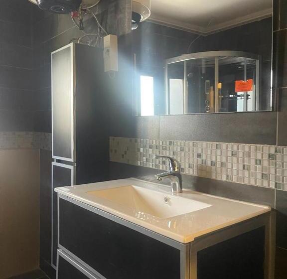 تختخواب و صبحانه Furnished House Of Véranda Groupe