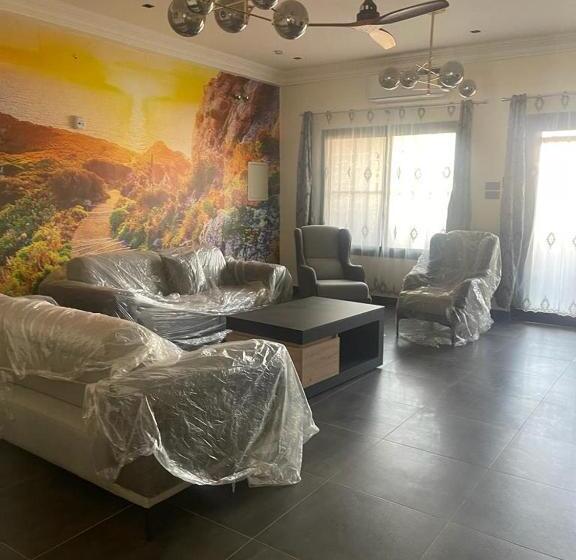 تختخواب و صبحانه Furnished House Of Véranda Groupe