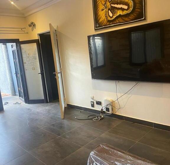 تختخواب و صبحانه Furnished House Of Véranda Groupe