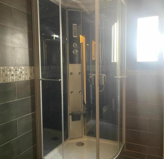 تختخواب و صبحانه Furnished House Of Véranda Groupe