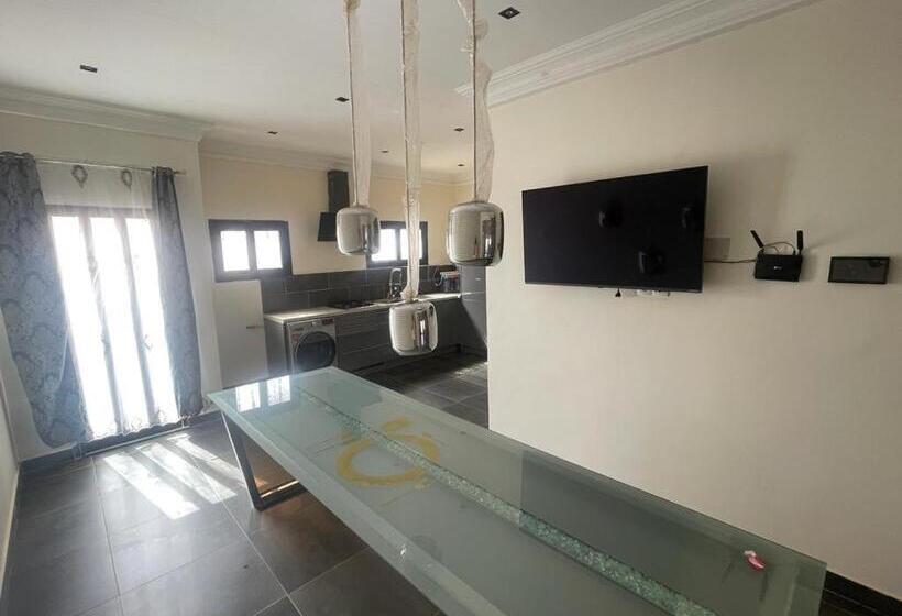 تختخواب و صبحانه Furnished House Of Véranda Groupe