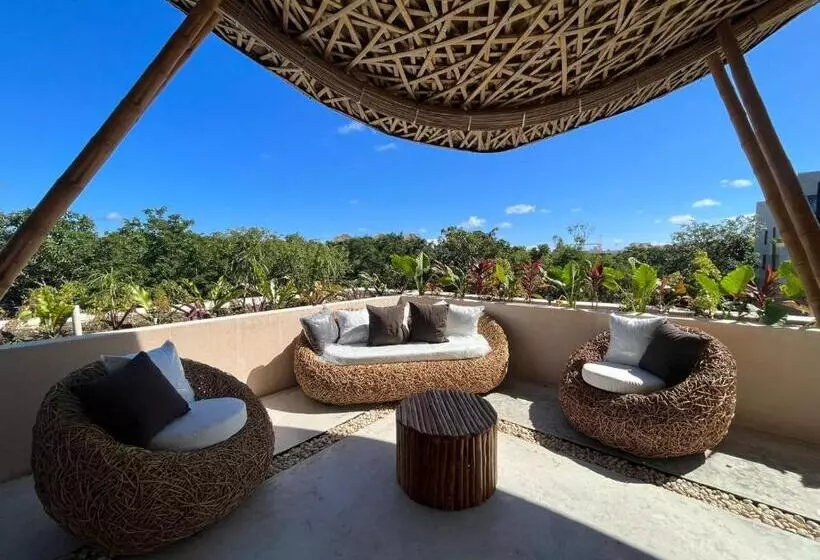 Condohotel Tsonot, En Lúum Zamá