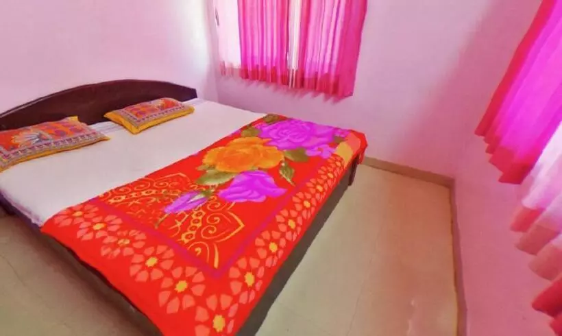 Hostel Nomadics