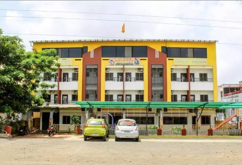 Hostel Nomadics