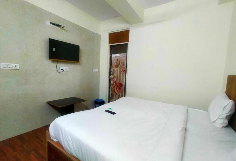 Collection O Hotel Galaxy Inn