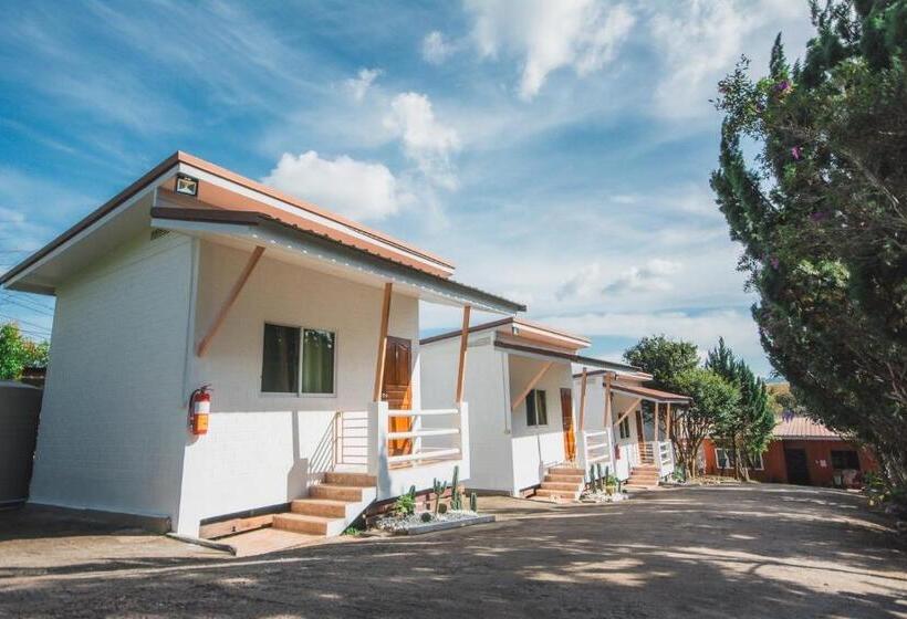 Hotel De Varis Khaokho