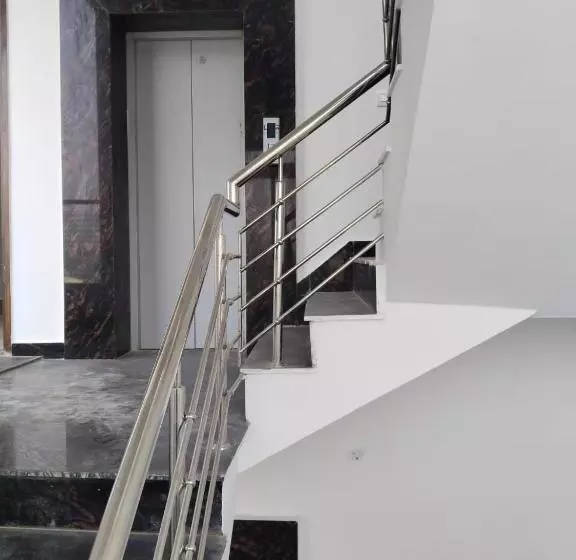 ホテル Fortune Home Noida