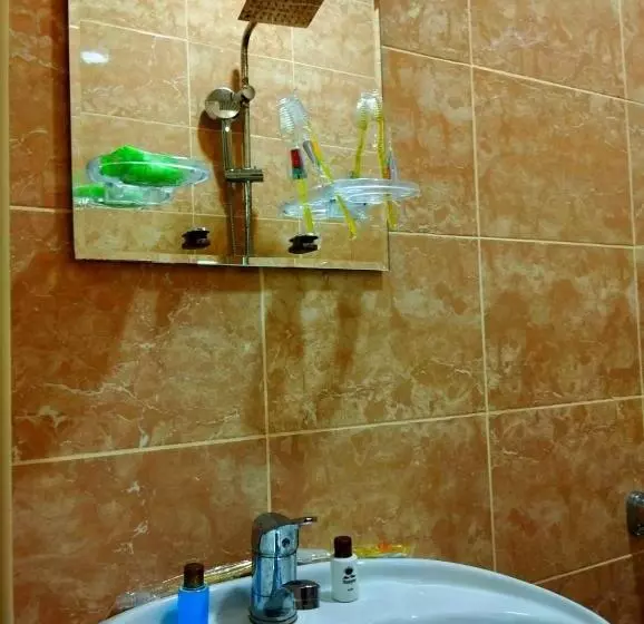 Hotel Leon