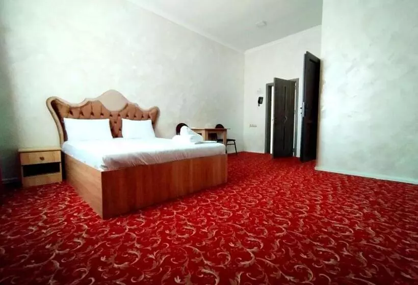 Hotel Leon