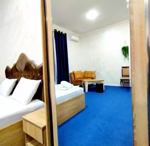 Hotel Leon