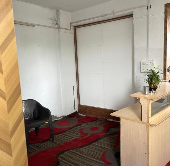 هتل Lotus Lodge And Guest House