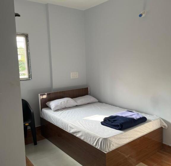 هتل Lotus Lodge And Guest House