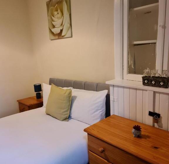 پانسیون Cathcart Place Rooms