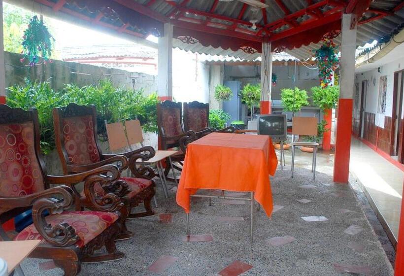 پانسیون Posada Nativa San Gabriel 1 Y 2